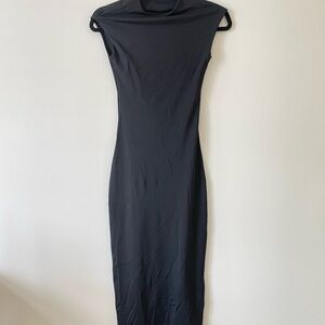 Elegant Black Sleeveless Dress